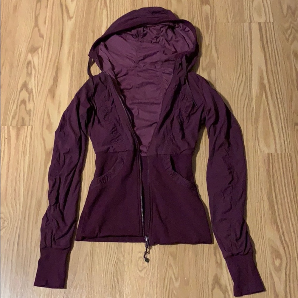 Lululemon reversible athletic jacket